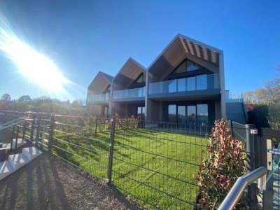 SINFONIE - Wohnen am Neufelder See! Eigengrund!