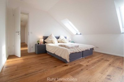 Stilvoll wohnen im Dachgeschoss – großzügig, gepflegt, sofort verfügbar