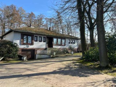 Einfamilienhaus mit Potenzial und großem Grundstück
