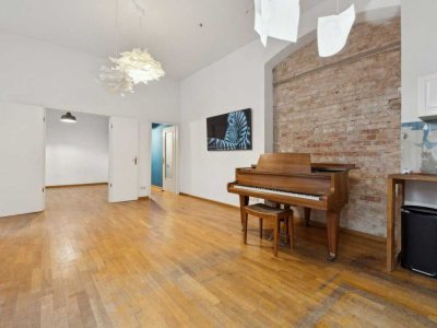 Traumhafte 4-Zimmer-Erdgeschosswohnung, bezugsfrei, im Winsviertel in Berlin, Prenzlauer Berg