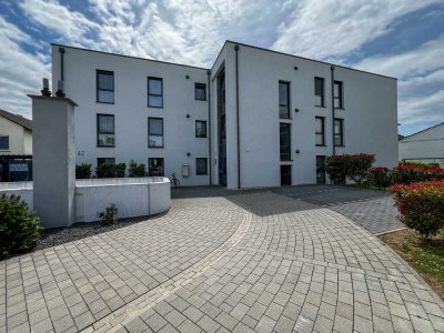 Hochwertige 3,5-ZKB mit großem Balkon und Einbauküche