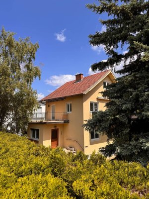 Lichtdurchflutetes Haus mit großem Garten zur Miete in bester Lage von Klosterneuburg - mit viel Platz