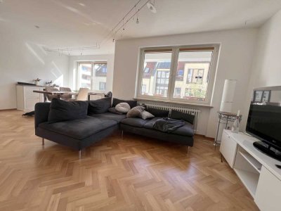 Lichtdurchflutete 2-Zimmer-Wohnung mit Südbalkon in Toplage nahe Arcaden und Altstadt