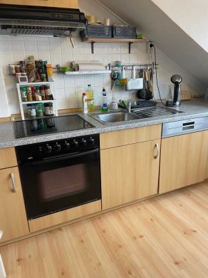 Schöne 3 Zimmer Dachgeschosswohnung in Mannheim-Neckarau