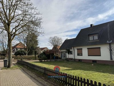 TÖNISVORST-VORST -  DOPPELHAUSHÄLFTE IN BEGEHRTER LAGE - KELLER - GARAGE - DERZEIT VERMIETET