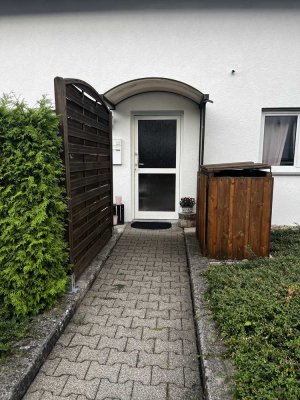 Ansprechende 2-Zimmer-Wohnung mit Terasse und Einbauküche in Pforzheim