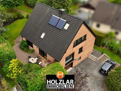 MODERNISIERTES FAMILIENHAUS MIT VIEL PLATZ & GARTENIDYLLE IN MUCH MARIENFELD