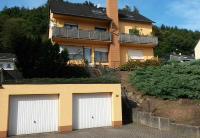 Vollständig renovierte 3-Zimmer-Dachgeschosswohnung mit Einbauküche in Trier