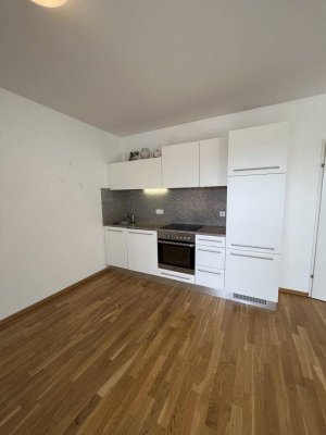 Zentrale Mietwohnung mit Balkon !