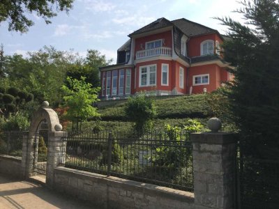 Villa - Wohnen direkt am See Top Preis- Exklusive Maisonettenwohnung, Seeterrasse nutzbar -Seezugang
