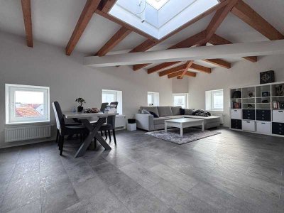 Charmante 2- Zimmer Dachgeschosswohnung in der Schelfstadt