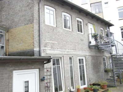 Kiel - Hassee: Kuschelige  2 Zimmer Wohnung im Hinterhaus im 1.0G - Sofort frei !