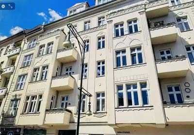 Planbare Rendite in Bestlage: Stilvolle Altbauperle in Prenzlauer Berg – vermietet bis 09/27