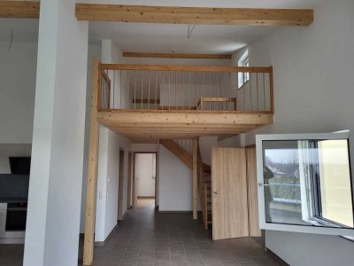 Wunderschöne, neuwertige Dachgeschoss-/Maisonnettewohnung