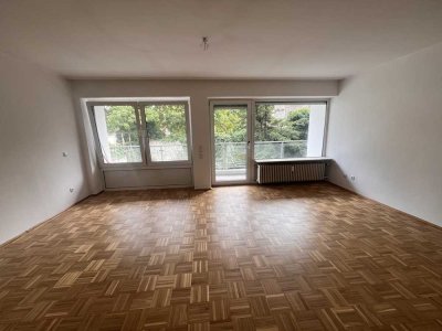 Frisch renovierte 1 Zimmer Wohnung mit EBK & Balkon - Bestlage Burtscheider Markt