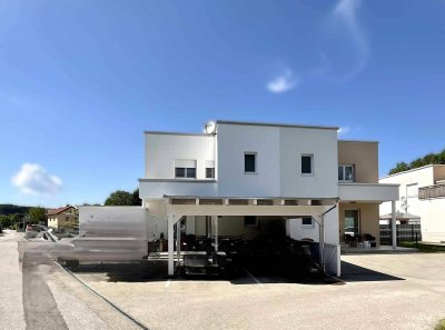 WIE NEU! DHH mit Gartenparadies und Doppelcarport