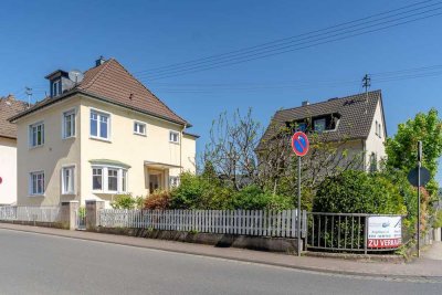Kernsaniertes Schmuckstück in zentraler Wohnlage
