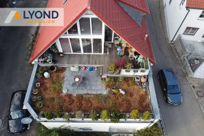 Dieses charmante Mehrfamilienhaus mit einer großen Scheune sucht Sie als neuen Eigentümer!