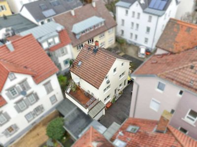 Charmantes Wohnhaus mit großer Dachterrasse & Garage in ruhiger Hoflage