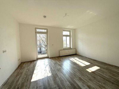 Leerstehend & provisionsfrei: 2-Zimmer-Wohnung mit Südbalkon in ruhiger Lage