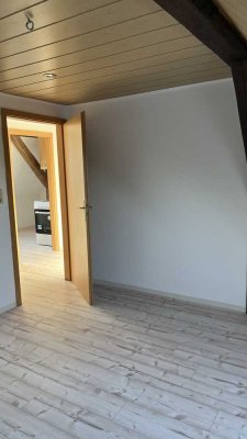 Freundliche 2-Zimmer-Dachgeschosswohnung in Aschersleben