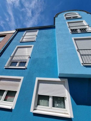Für Gartenliebhaber: Vollständig renovierte 4-Zimmer-Maisonette-Wohnung mit Terrasse in Köln Niehl