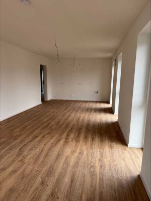Großzügige 3-Zimmer Wohnung am Oldenburger Fliegerhorst zur Miete !