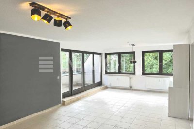 Wunderschöne Wohnung - zwei Balkone und Blick ins Grüne