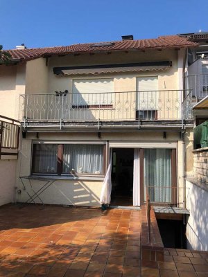 Attraktives 5-Zimmer-Reihenhaus mit EBK in Geislingen an der Steige