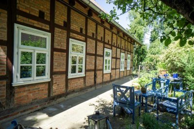 Wir suchen eine große Familie + + Traum-Fachwerkhaus + + 7 Zimmer + + ...und mehr