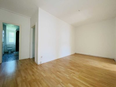 Naturnahe und geräumige 2,5 Zimmer Wohnung