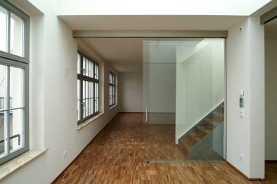 Exklusive Dachgeschosswohnung mit großzügiger Dachterrasse im Zentrum Ost