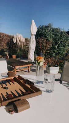NEUER PREIS: 2,5-Zimmer-Wohnung in bester Halbhöhenlage - 40 qm Terrasse und Süd-Ost-Ausrichtung