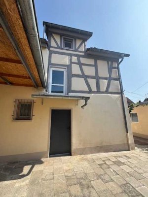 Möblierte 2-Zimmer-Dachgeschosswohnung in Groß-Gerau – Einziehen & Wohlfühlen
