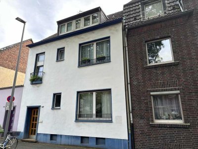Charmante 3 Zimmer-Erdgeschosswohnung mit Garten zur Alleinnutzung in KR-Bockum Nähe Kaiserpark