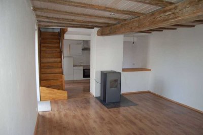"ALTBAUFLAIR GENIESSEN - GEMÜTLICHES - SOFORT BEZUGSFÄHIGES WOHNHAUS - IN KAISERSESCH"