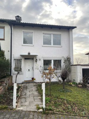 Lichtdurchflutetes 6-Zimmer-Haus in Pforzheim Südoststadt