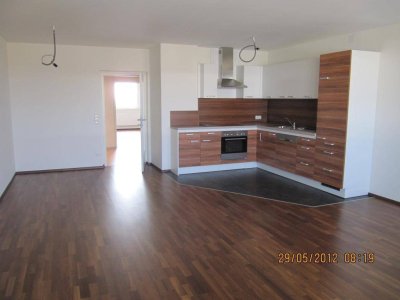 helle und gemütliche 3-Zimmer Wohnung mit Küche in Wels/Neustadt zu vermieten