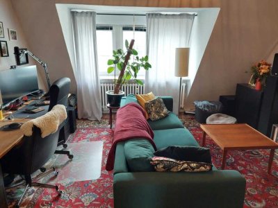 Gemütliche Dachgeschosswohnung in Gründerzeit-Schmuckstück in Duisburg Duissern