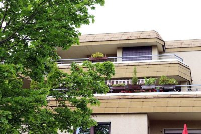 Penthouse Wohnung mit Weitsicht in 70499 Stuttgart
