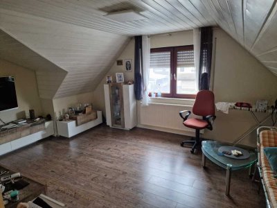 Helle 4-Zimmer Dachgeschosswohnung in Remchingen