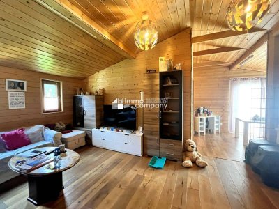 VIEL HOLZ, VIEL HERZ - Wärme, Natürlichkeit, Charakter und Potenzial im neuen Zuhause!