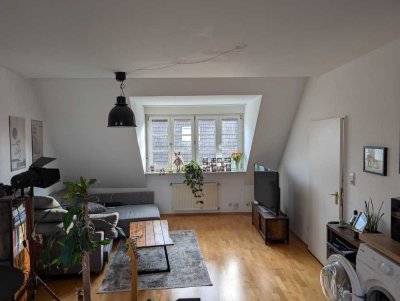 2,5-Zimmer DG-Wohnung in Mannheim-Seckenheim