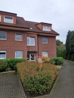 Schöne renovierte 2 Zimmer Wohnung