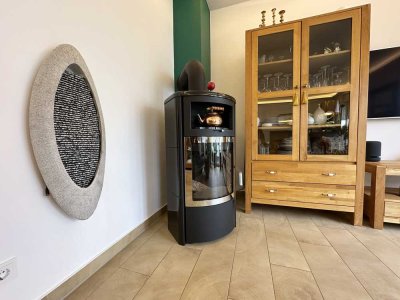 3 Zimmer I Kamin I Einbauküche I Palmengarten I Stellplatz I Bezugsfrei 2026 I Maisonette