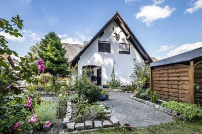 Natur-Quellteich, großer Garten, großes Haus mit Einliegerwohnung