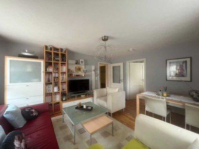 Familienfreundliche 4-Zimmer-Wohnung mit Südbalkon, großem Kellerraum und Garage!