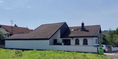 Platzwunder in absolut ruhiger und sonniger Feldrandlage, provisionsfrei!