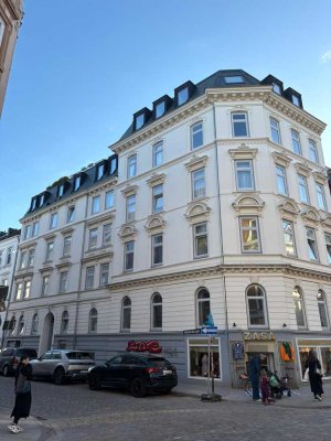 Denkmalgeschütztes Investment-Juwel in Hamburg-Ottensen 8 sanierte Wohneinheiten in historischer Arc