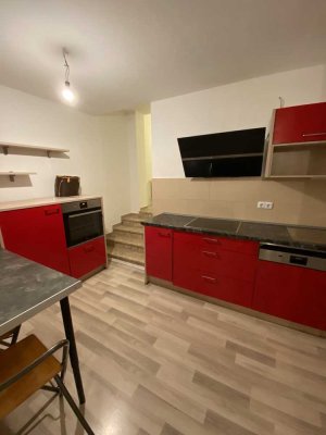 WG-geeignete schöne 4-Zimmerwohnung mit großer Terrasse